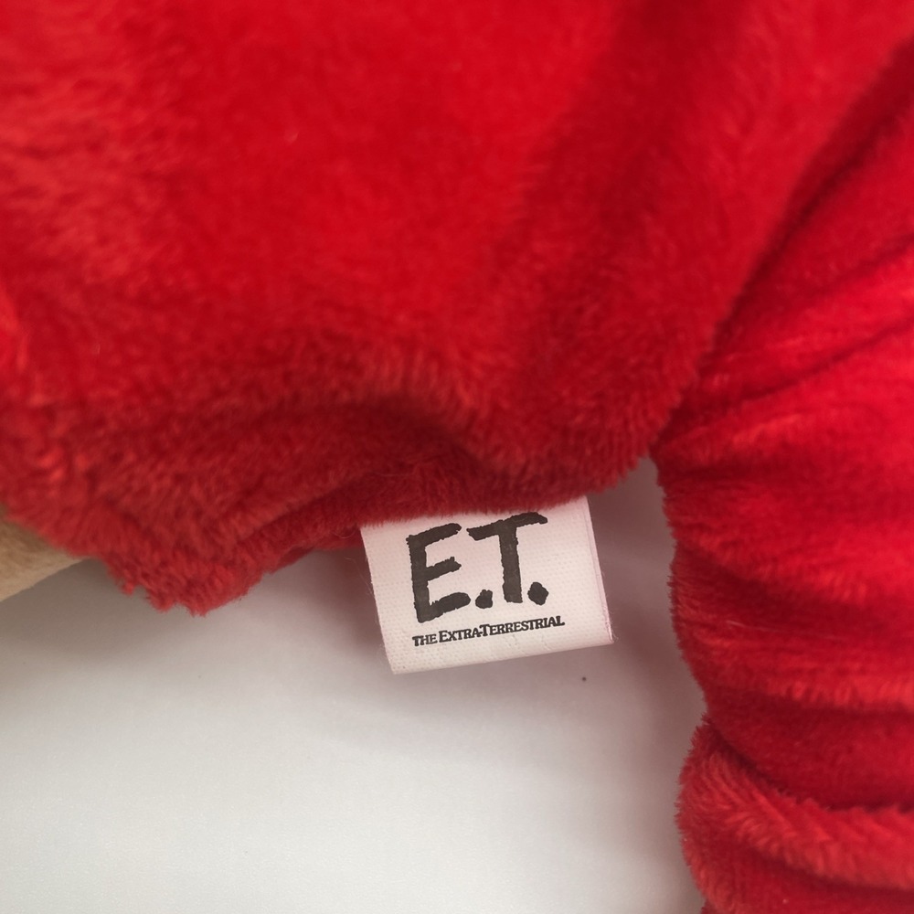 Steven Spielberg's E.T. The Extraterrestrial Alien Plush Dog Toy Squeaks No Tags - Picture 3 of 6